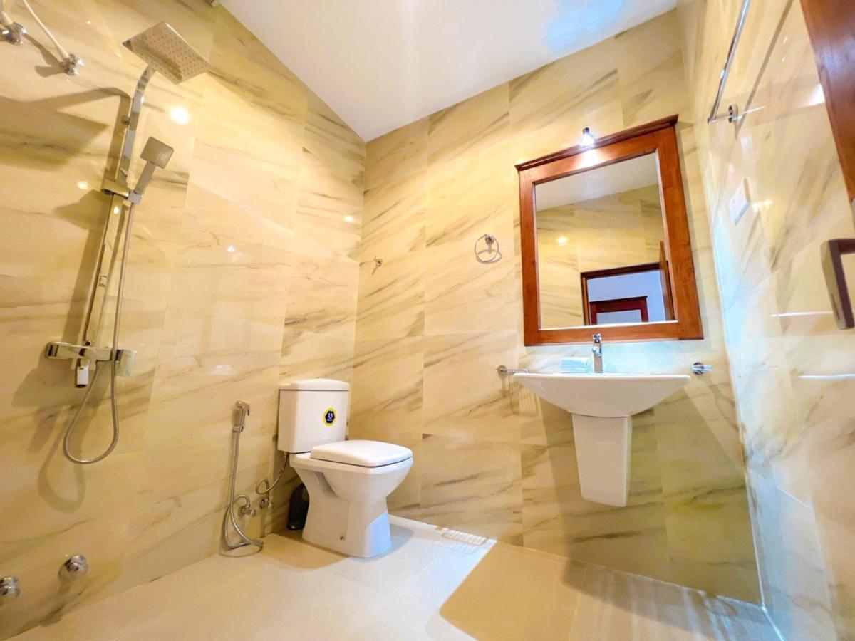 Top Rich Hotel นูวาราเอลิยา ภายนอก รูปภาพ